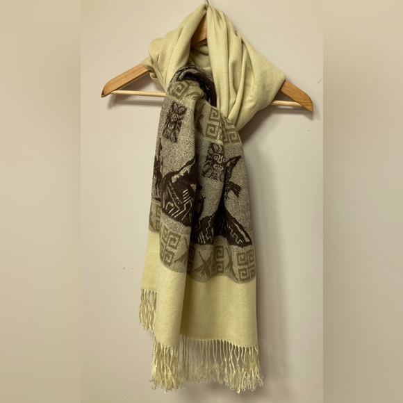 Wool Shall/ Scarf light gold/beige color with brown design - Great condition - Picture 2 of 6